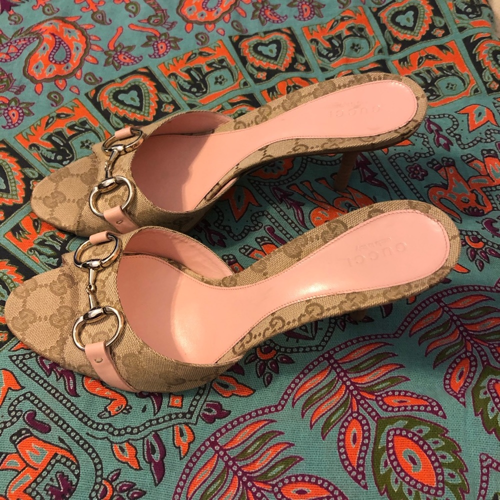 Vintage Gucci slides pink and tan NEVER WORN!!
